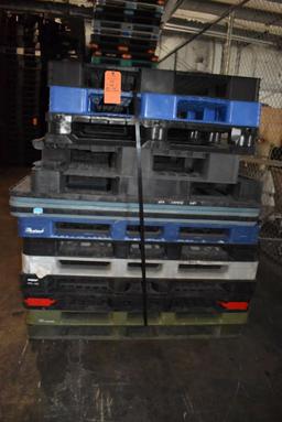 (3) STACKS OF MISC. SIZED PLASTIC PALLETS