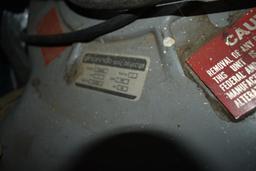 CINCINNATI DUST COLLECTOR MODEL 1Z8638, SINGLE PHASE, 1 H.P., 700 CFM W/BARREL & DOLLY BASE