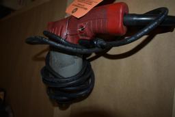 MILWAUKEE ELECTRIC TOOL 3/8" CORDED HOLE SHOOTER WITH CHUCK KEY