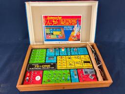 VINTAGE SCIENCE FAIR 75 IN 1 ELECTRONIC PROJECT KIT, NO. 28-247