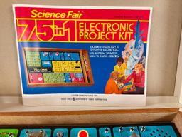 VINTAGE SCIENCE FAIR 75 IN 1 ELECTRONIC PROJECT KIT, NO. 28-247