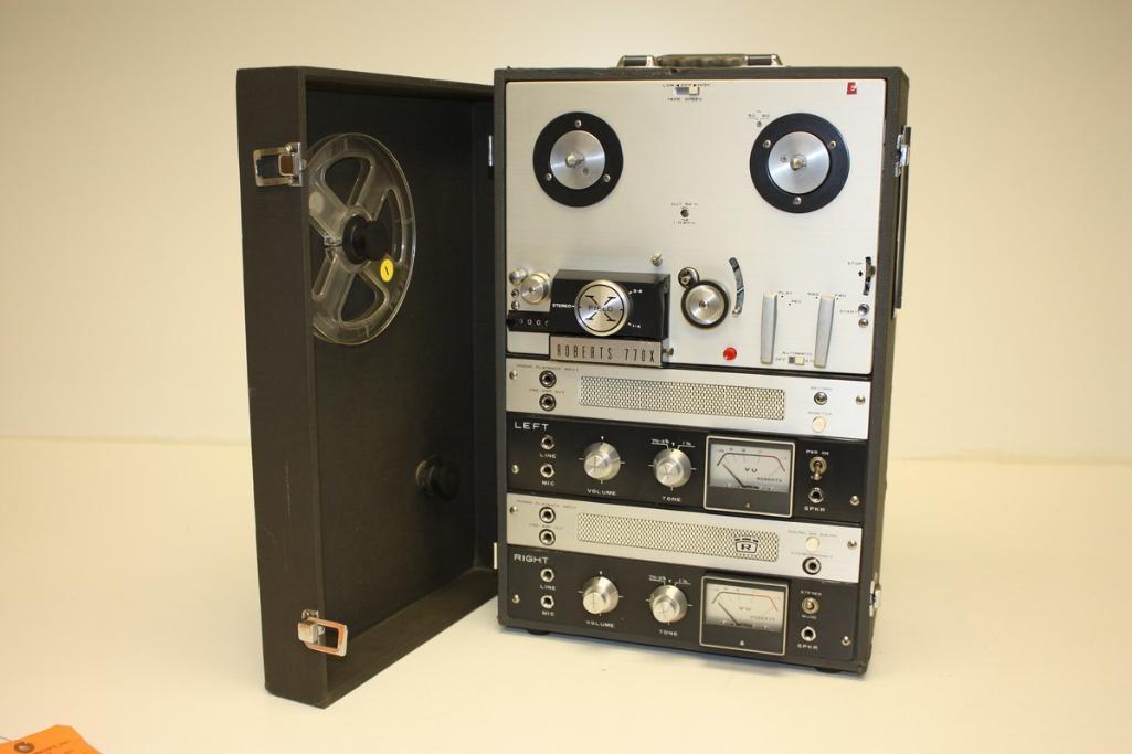 Vintage Roberts 770X Suitcase 7" Reel-to-reel Tape Player