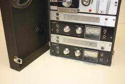 Vintage Roberts 770X Suitcase 7" Reel-to-reel Tape Player