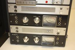 Vintage Roberts 770X Suitcase 7" Reel-to-reel Tape Player