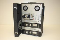 Vintage Roberts 770X Suitcase 7" Reel-to-reel Tape Player