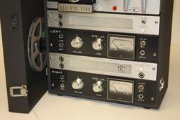 Vintage Roberts 770X Suitcase 7" Reel-to-reel Tape Player