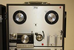 Vintage Roberts 770X Suitcase 7" Reel-to-reel Tape Player