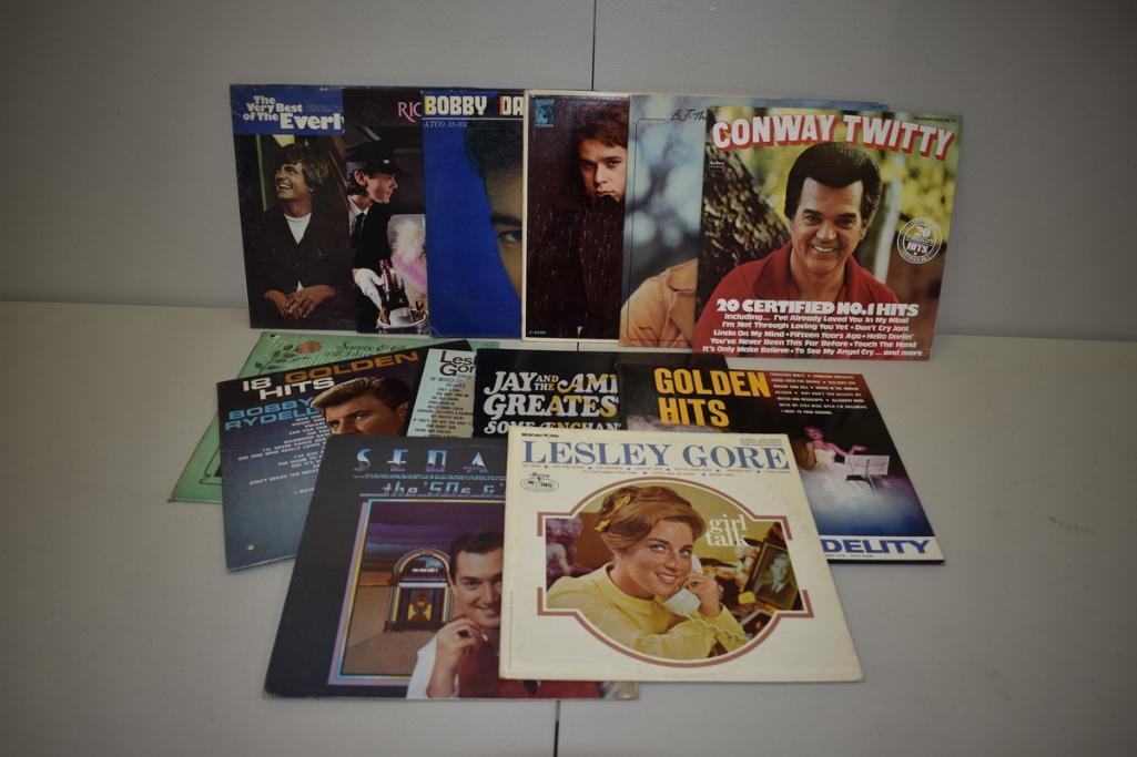 BOX WITH ASSORTED 33-1/3 LPS & 45'S