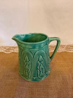 1930's ANTIQUE MCCOY GREEN POTTERY PITCHER WITH ASPARAGUS DESIGN