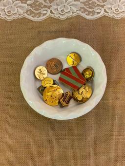 MILITARY INSIGNIA PINS, SOVIET 1950S BADGE, SOVIET 40 NET PIN, 121ST FIELD ARTILLERY PIN, RARE