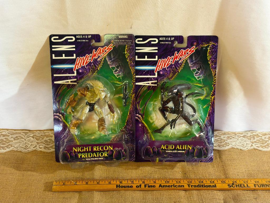 (2) ALIENS ACTION FIGURES- ACID ALIEN, AND NIGHT RECON PREDATOR, NEW IN BOX