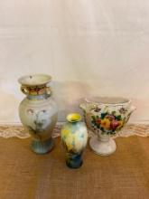 NIPPON HAND PAINTED FLORAL VASE GOLD, WHITE, PINK - 2 HANDLES APPROX 9 3/4"H,
