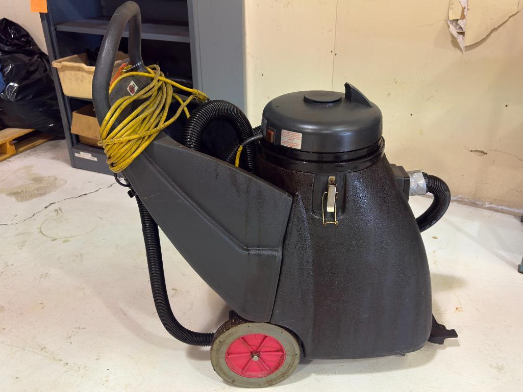 VIPER FLOOR SCRUBBER, MODEL: SN18WD, S/N: SN18WD-23956, VOLTS 120, WATTS 1250, AMPS 10.5