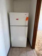 (2000) ROPER 28" REFRIGERATOR/FREEZER, MODEL: RT14DKXJW00, S/N: VSK3615578, FREEZER OVER TYPE,