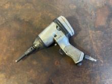 DAPC PNEUMATIC 1/2" IMPACT WRENCH, MODEL AT10