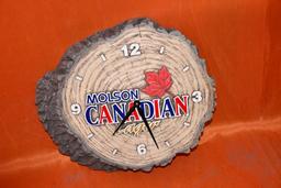 MOLSON CANADIAN LAGER BATTERY OPERATED CLOCK W/BOX