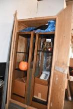 LARGE WOODEN TRAY SHOW CRATE W/SOME CONTENTS