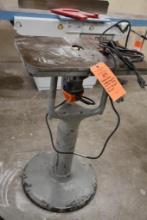 HEAVY DUTY UNDERMOUNT ROUTER TABLE WITH RIDGID ROUTER