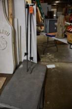 (2) 5' PIPE CLAMPS & STACK OF RUBBER FATIGUE MATS