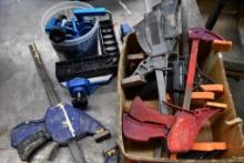 ASSORTED SMALL IRWIN, TOOL SHOPE AND MISC. QUICK GRIP CLAMPS WITH ROCKLER CORNER CLAMP AND PARTS