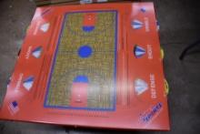 TABLE TOP "SPINNER" BASKETBALL SPORTS GAME BOARD, 29" X 30"