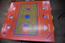 TABLE TOP "SPINNER" BASKETBALL SPORTS GAME BOARD, 29" X 30"