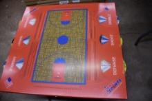 TABLE TOP "SPINNER" BASKETBALL SPORTS GAME BOARD, 29" X 30"