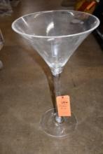 LARGE MARTINI GLASS/PLASTIC, 28"T