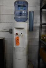 HOT & COLD WATER COOLER ON STIHL CHAIN SAW FAKE TREE STUMP