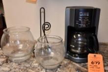 MR. COFFEE COFFEE MAKER & PAPER TOWEL HOLDER & 2 FISH BOWLS