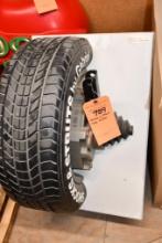 SHOCKS & STRUTS TIRE DISPLAY