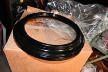 BOX W/BLACK 12" ROUND FRAMES