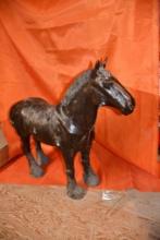 HORSE (HEAVY), 33" X 33", CLYDESDALE