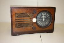ANTIQUE WOODEN ROUND DIAL AM ZENITH RADIO 6D116 TUBE RADIO