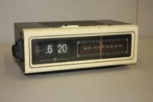 VINTAGE GENERAL ELECTRIC AM RADIO & FLIP CLOCK, C4205A, BLACK AND WHITE