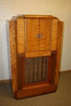 VINTAGE E.H. SCOTT TUBE RADIO, RARE WESTERLY GRANDE MODEL