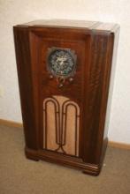 VINTAGE 1936 9S54 ZENITH TUBE FLOOR RADIO, ART DECO DESIGN