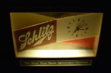 1950S SCHLITZ LIGHT UP BEER ADVERTISING SIGN CLOCK FOR CASH REGISTERS, NEEDS CLEANING