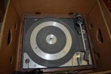 VINTAGE DUAL 1219 TURNTABLE RECORD PLAYER WITH SHURE CARTRIDGE