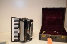 PRO AMA 120 BASS ACCORDION AND CASE