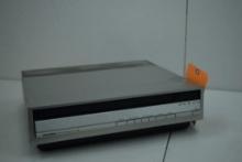 VINTAGE RCA SELECTAVISION VIDEO DISC PLAYER