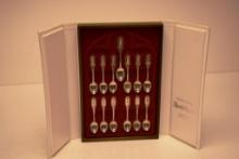 THE FRANKLIN MINT COLLECTION OF APOSTLE SPOONS, LIMITED EDITION IN SOLID STERLING SILVER, 1 LB