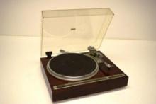 VINTAGE HITACHI DIRECT DRIVE FULL AUTOMATIC TURNTABLE, HT-500 WITH SHURE TX95 CARTRIDGE