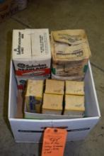 BOX OF MISC VINTAGE AUTOMOTIVE LAMPS AND BULBS 6 VOLT