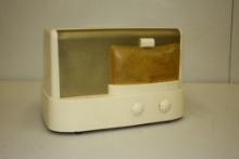 VINTAGE EMERSON 511 MODERNE TUBE BAKELITE RADIO WORKS