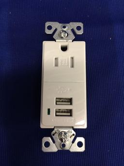 Puck Lights (6), cooper cobination receptacle/us changer(9), 2 class 2 power supply