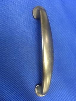 drawer handles , 25 approximately