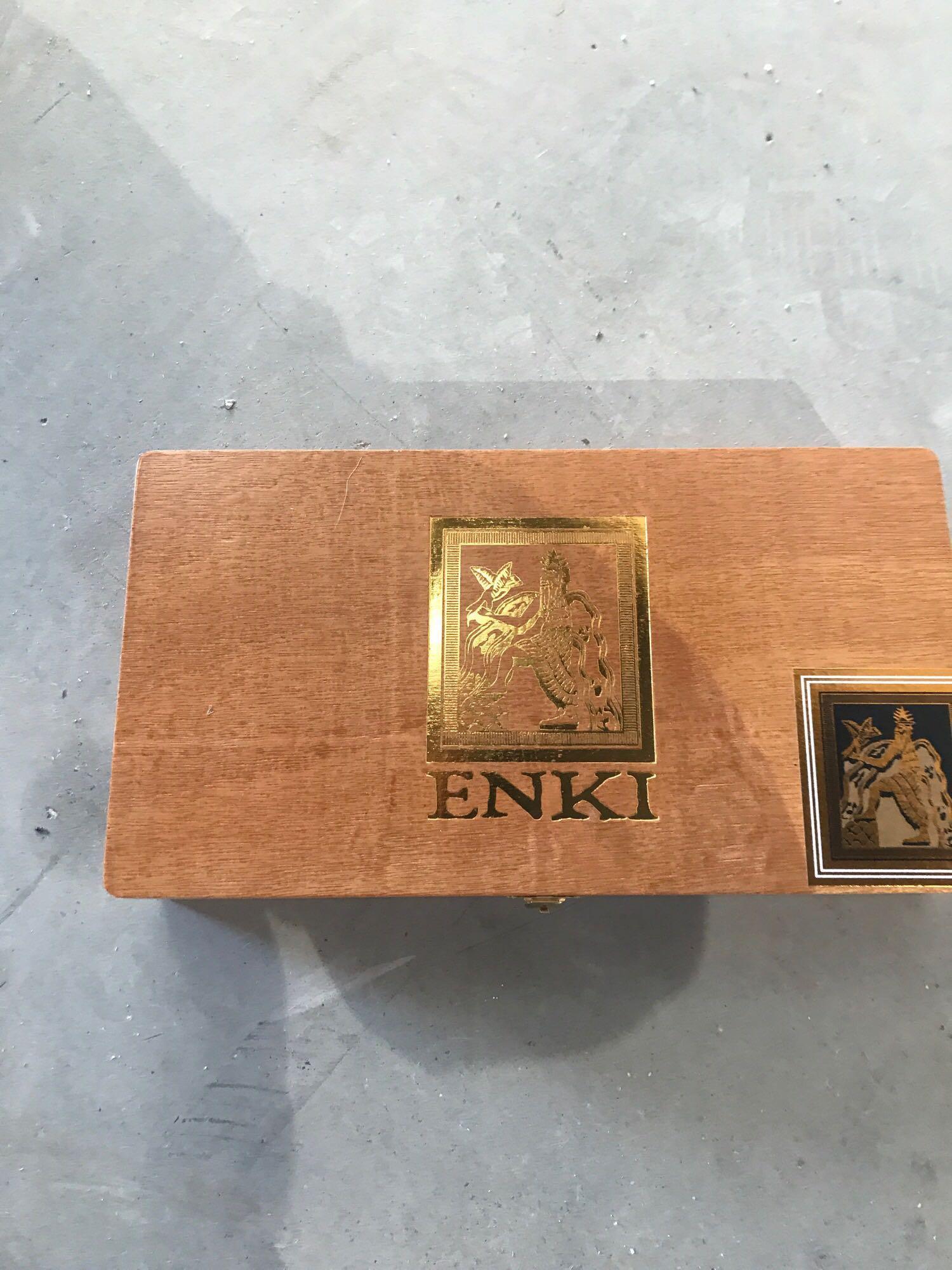 Cigar boxes