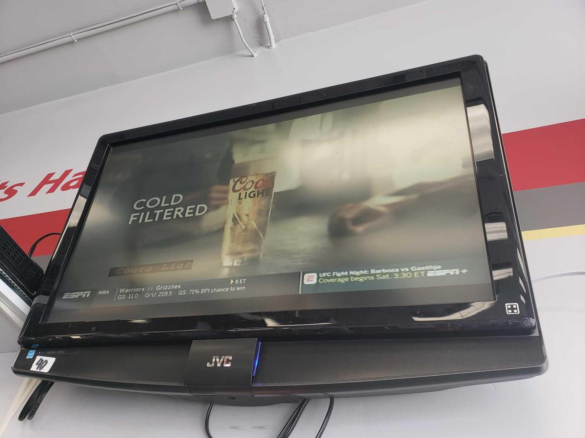 JVC TV AND WALL MOUNT