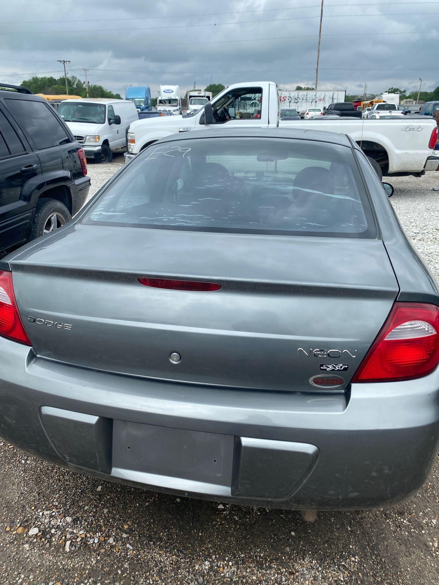 E29 2005 Dodge Neon 1B3ES56C65D126640 Gray Illegal